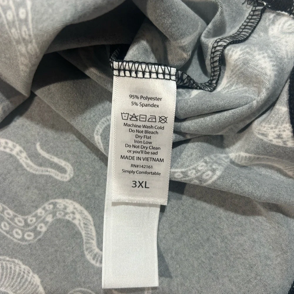 NWT LuLaRoe Amber 3XL Black Hoodie with White Octopus Design - Picture 9 of 9